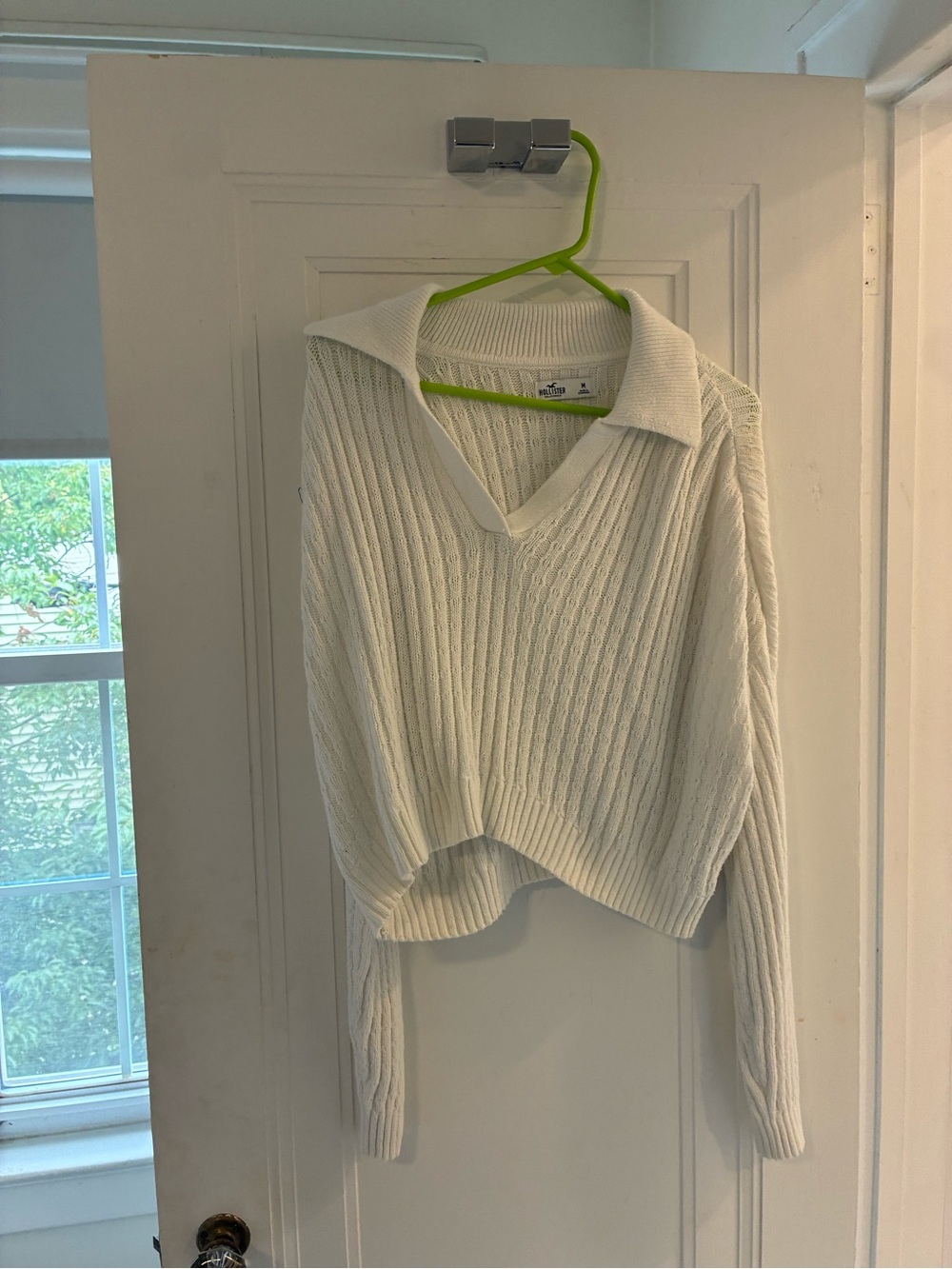 Hollister Cream Cable-Knit V-Neck Sweater